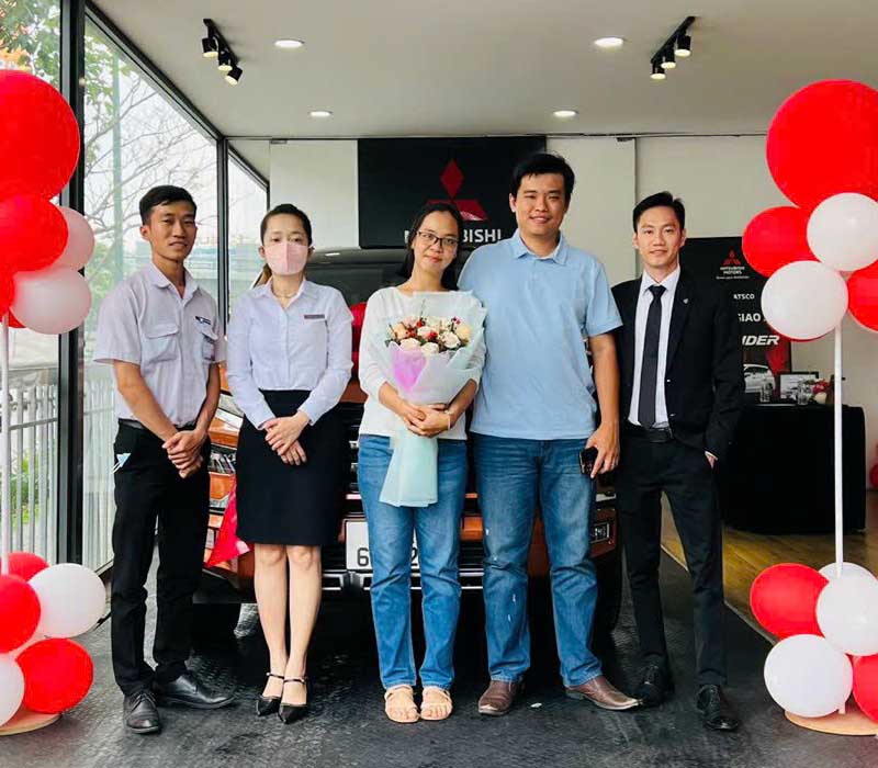Hình ảnh hoạt động tư vấn xe tại Quảng Bình